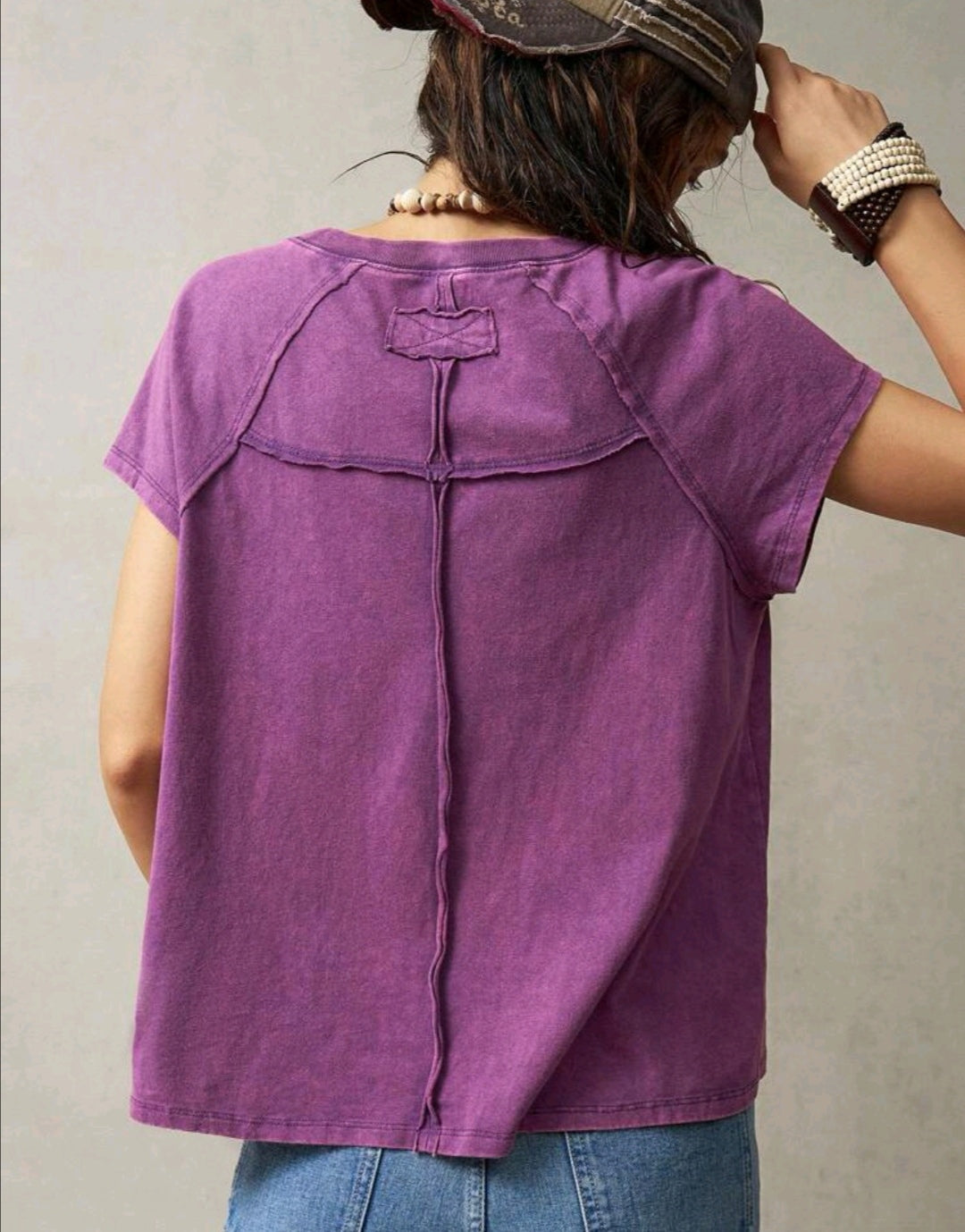 T-SHIRT