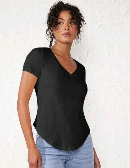 BASIC T-SHIRT