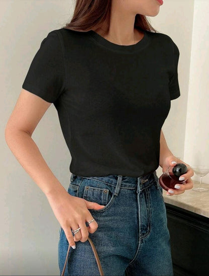 Basic T-Shirt